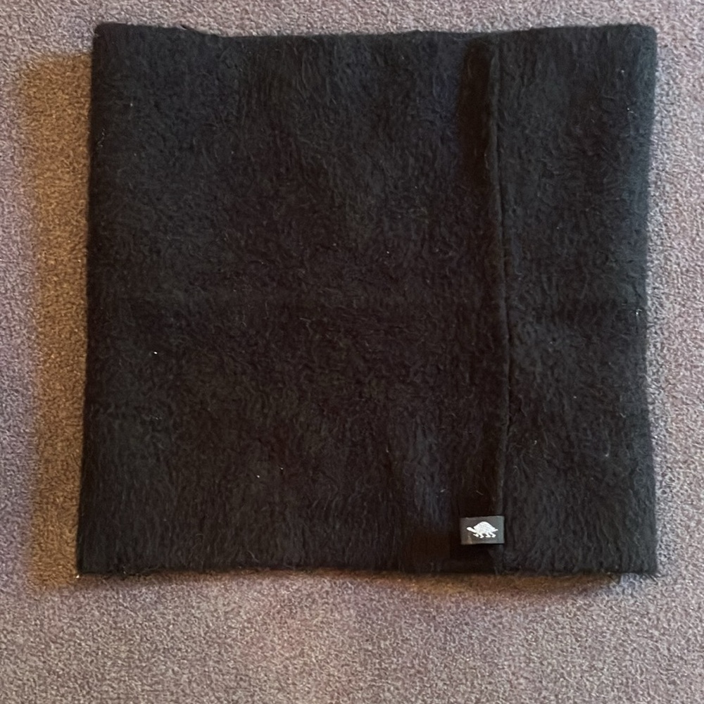 Turtle Fur Neck Gaiter - Picture 2 of 3